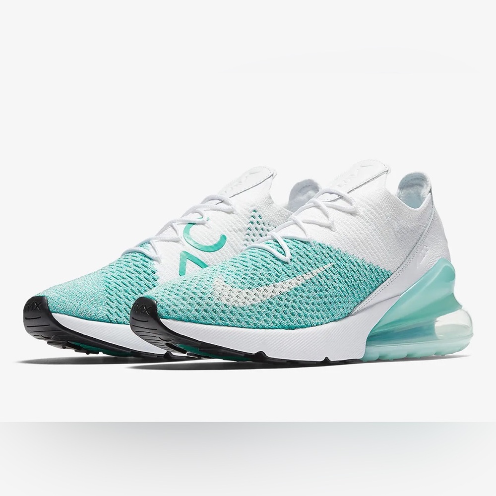 Nike Air Max 270 Flyknit
